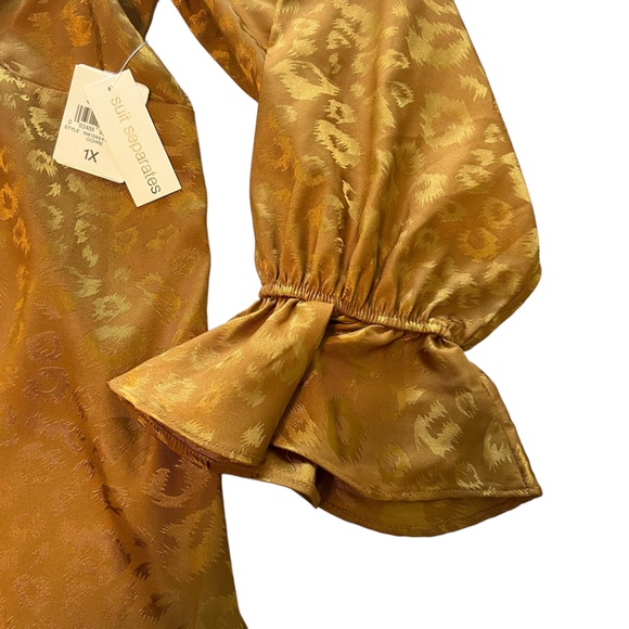 New NWT Bar III Gold Plus V-neck Animal Jacquard Blouse Size 1X - Picture 5 of 9